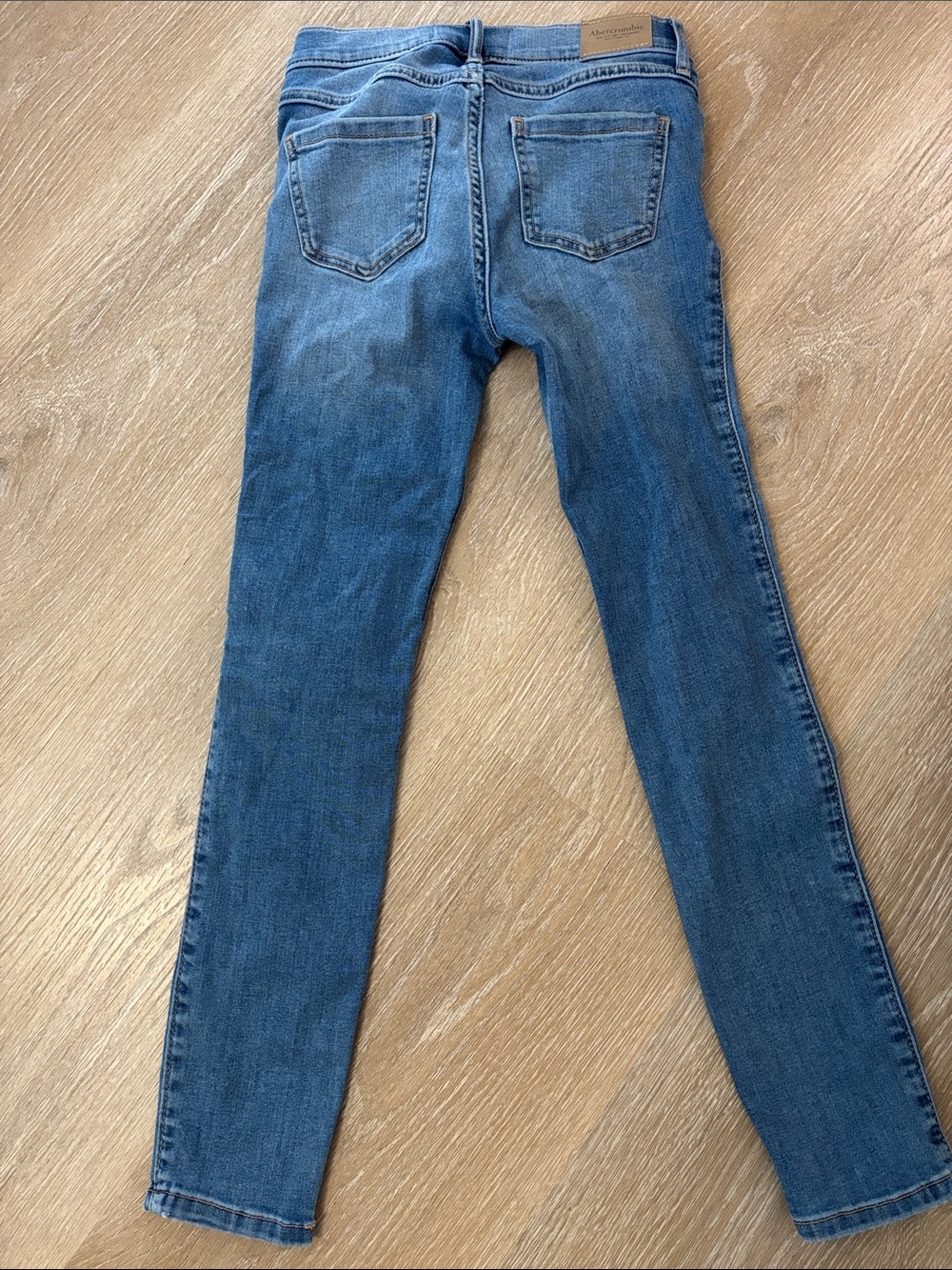 Abercrombie kids jeans 9/0 - Picture 3 of 3